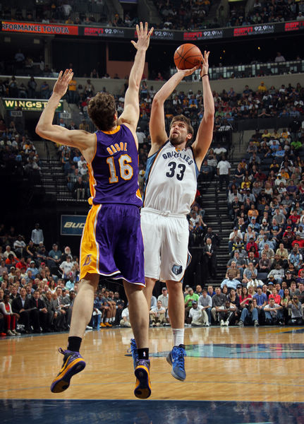 场地设施比 场地设施比