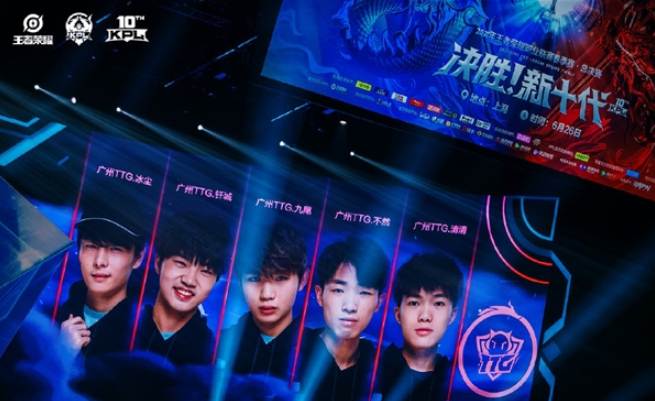 功并非一朝 功并非一朝